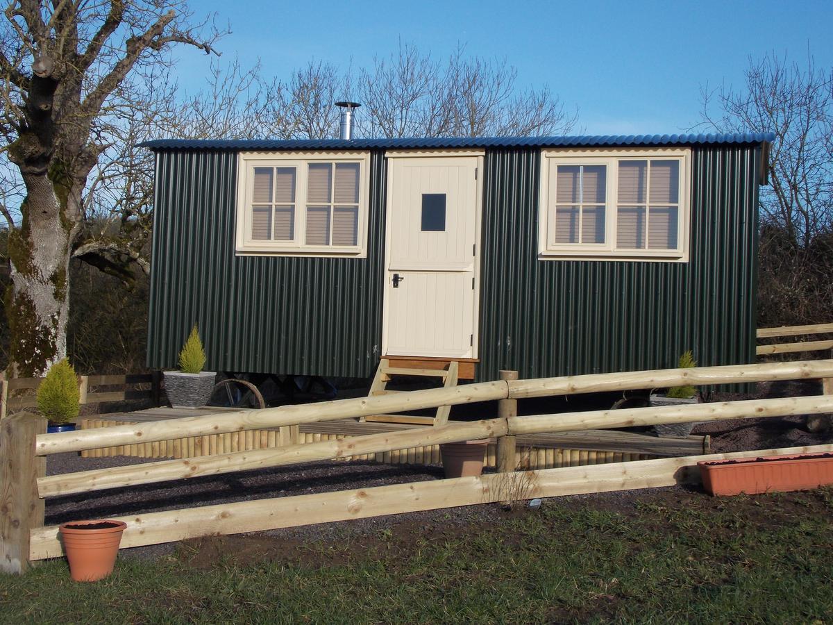 Hotel Glamping On The Hill Mells Exterior foto