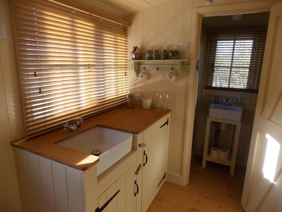 Hotel Glamping On The Hill Mells Exterior foto